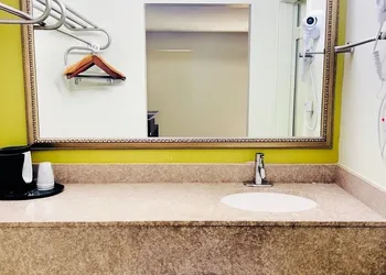 Newnan Lodge hotel thumbnail 8