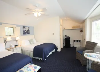 Glen Cove Inn & Suites hotel thumbnail 4