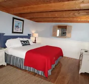 Glen Cove Inn & Suites hotel detail image 5