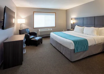 Paynesville Inn And Suites hotel thumbnail 6