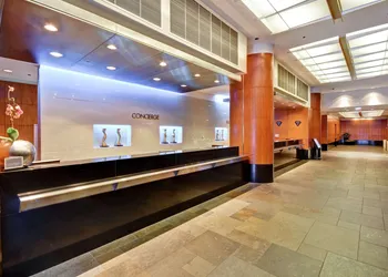Embassy Suites by Hilton Chicago Downtown Magnificent Mile hotel thumbnail 5