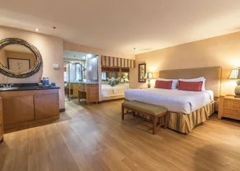 Best Western Plus Las Brisas Hotel hotel thumbnail 3