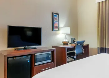 Comfort Inn Mechanicsburg - Harrisburg South hotel thumbnail 8