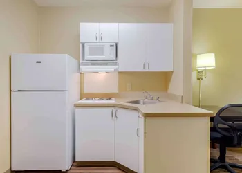 Extended Stay America Suites Providence West Warwick hotel thumbnail 8