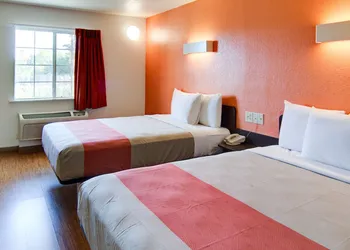 Motel 6 Mount Pleasant, TX hotel thumbnail 5