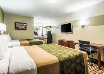 Econo Lodge Jasper hotel thumbnail 6