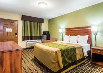 Econo Lodge Jasper hotel thumbnail 7