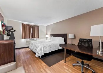 Red Roof Inn PLUS+ & Suites Malone hotel thumbnail 6