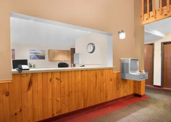 Northwoods Inn & Suites hotel thumbnail 2