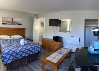 Wasaga Motel Inn hotel thumbnail 4