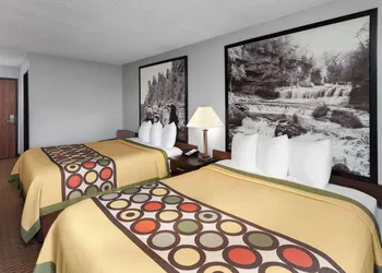 Super 8 by Wyndham Sun Prairie/Madison E hotel thumbnail 7