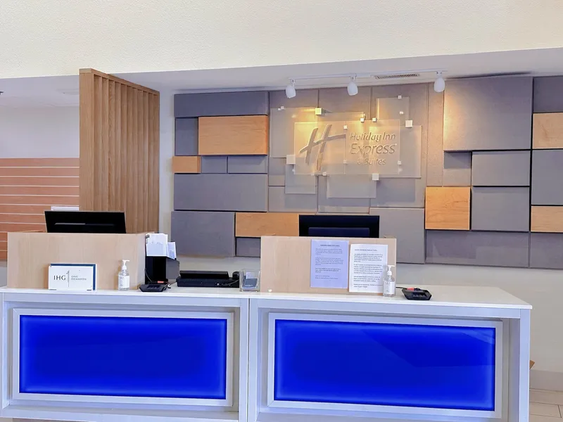 Holiday Inn Express & Suites Prospect Heights by IHG hotel detail image 2