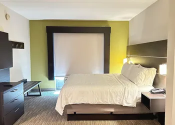 Holiday Inn Express & Suites Prospect Heights by IHG hotel thumbnail 8