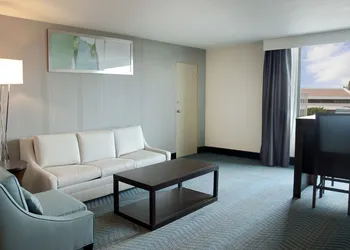 Holiday Inn Victorville by IHG hotel thumbnail 4