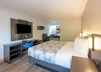 Motel 6 Charlotte, NC - Coliseum hotel thumbnail 4
