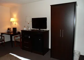 Quality Inn Atchison hotel thumbnail 2