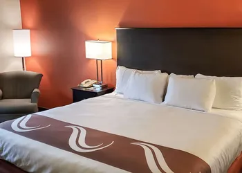 Quality Inn Atchison hotel thumbnail 5