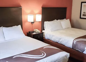 Quality Inn Atchison hotel thumbnail 6