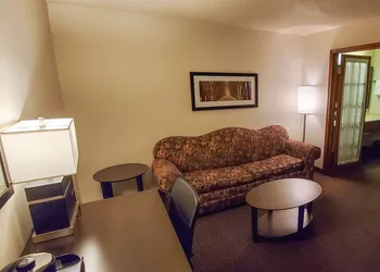 Quality Inn Atchison hotel thumbnail 8