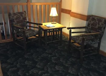 Moose Lake Lodge & Suites hotel thumbnail 2