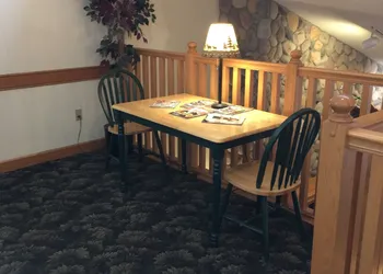 Moose Lake Lodge & Suites hotel thumbnail 4