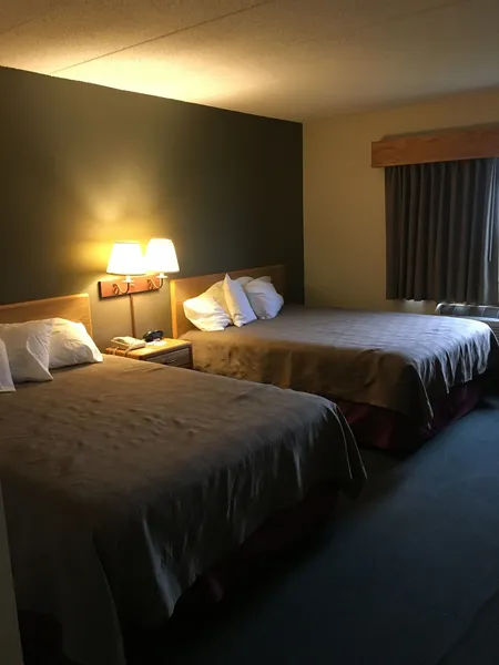 Moose Lake Lodge & Suites hotel detail image 6