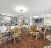 Days Inn & Suites by Wyndham Terre Haute hotel detail image 3