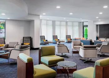 Courtyard by Marriott Providence Lincoln hotel thumbnail 2