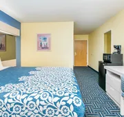 Days Inn & Suites by Wyndham Pryor hotel detail image 5