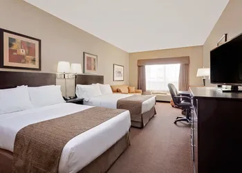 Ramada by Wyndham Camrose hotel thumbnail 6