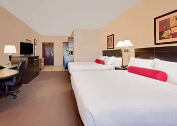 Ramada by Wyndham Camrose hotel thumbnail 7
