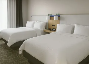 Garner Hotel Evansville East by IHG hotel thumbnail 2