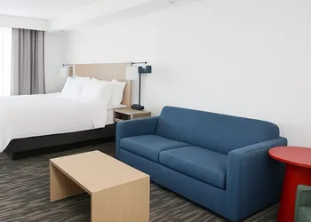 Garner Hotel Evansville East by IHG hotel thumbnail 3