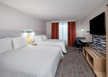 Garner Hotel Evansville East by IHG hotel thumbnail 7