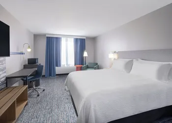 Garner Hotel Evansville East by IHG hotel thumbnail 8