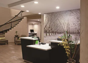 La Quinta Inn & Suites by Wyndham Los Banos hotel thumbnail 3