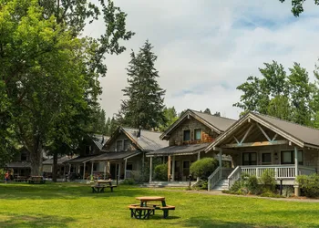 Sun Mountain Lodge hotel thumbnail 3