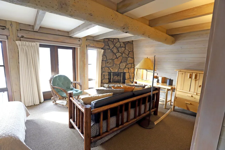 Sun Mountain Lodge hotel detail image 6