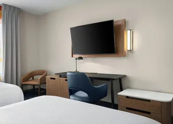 Fairfield Inn & Suites by Marriott Sacramento Airport Natomas hotel thumbnail 3