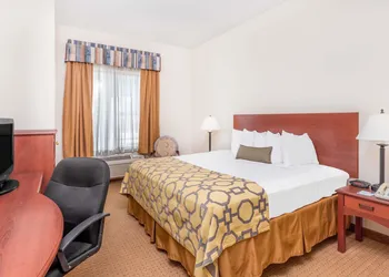 Baymont by Wyndham Cartersville hotel thumbnail 6