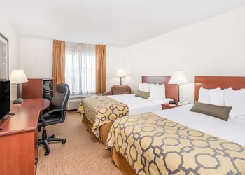 Baymont by Wyndham Cartersville hotel thumbnail 7