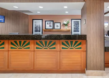 Best Western Plus Kendall Hotel & Suites hotel thumbnail 3