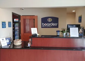 Boarders Inn & Suites by Cobblestone Hotels – Broken Bow hotel thumbnail 2