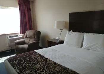 Boarders Inn & Suites by Cobblestone Hotels – Broken Bow hotel thumbnail 5