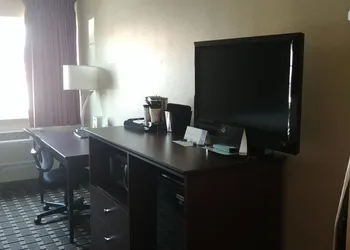 Boarders Inn & Suites by Cobblestone Hotels – Broken Bow hotel thumbnail 7