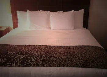 Boarders Inn & Suites by Cobblestone Hotels – Broken Bow hotel thumbnail 8