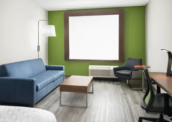 Holiday Inn Express & Suites Midland Loop 250 by IHG hotel thumbnail 6
