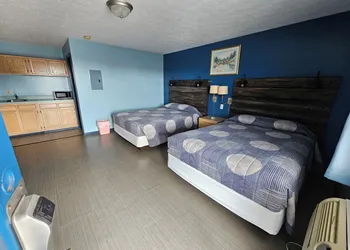 Travelers Inn and Suites hotel thumbnail 2