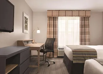 Country Inn & Suites by Radisson, Schaumburg, IL hotel thumbnail 7