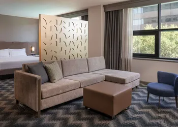 Hilton Houston North hotel thumbnail 8